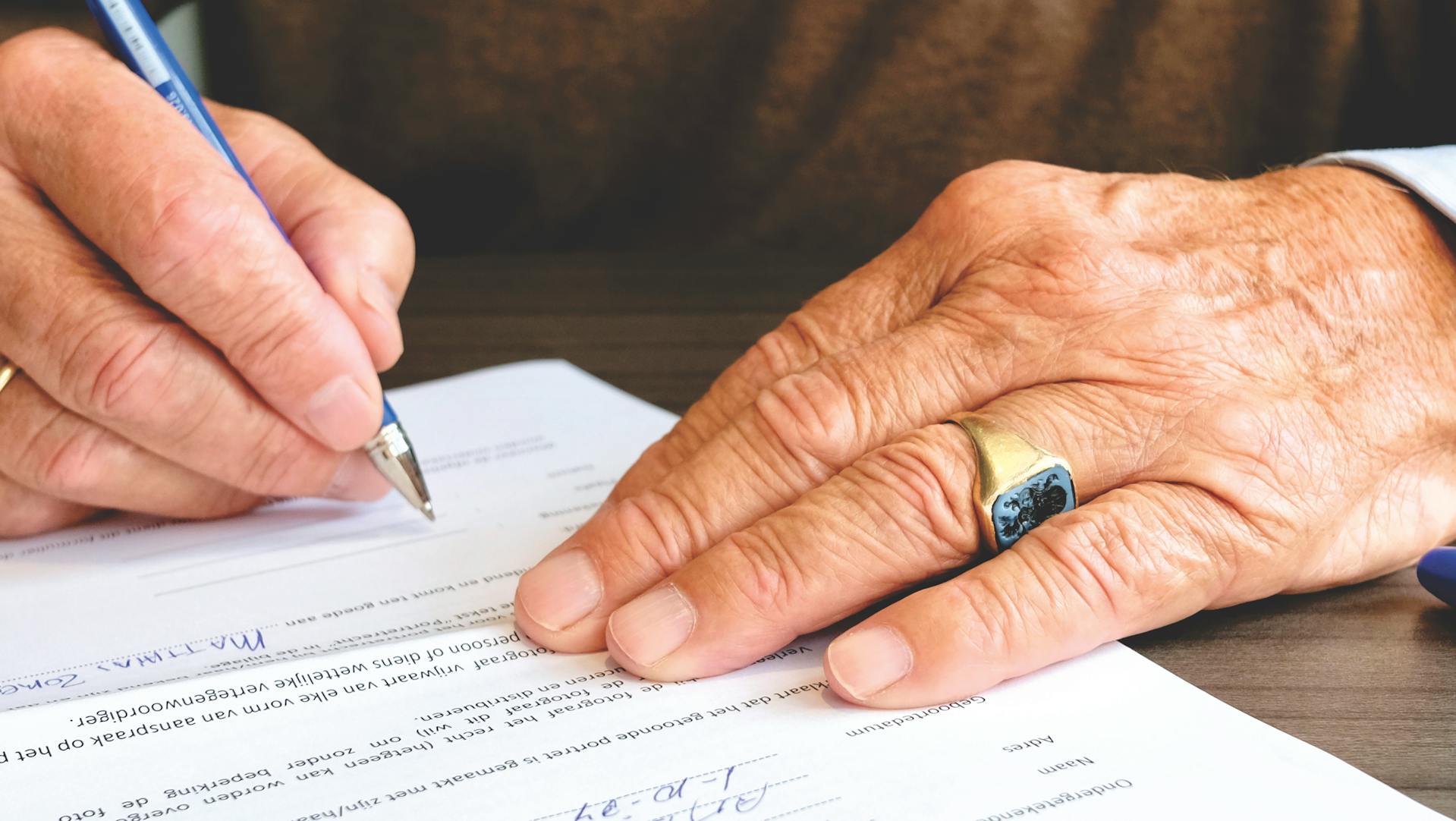 Assinatura de testamento público em cartório